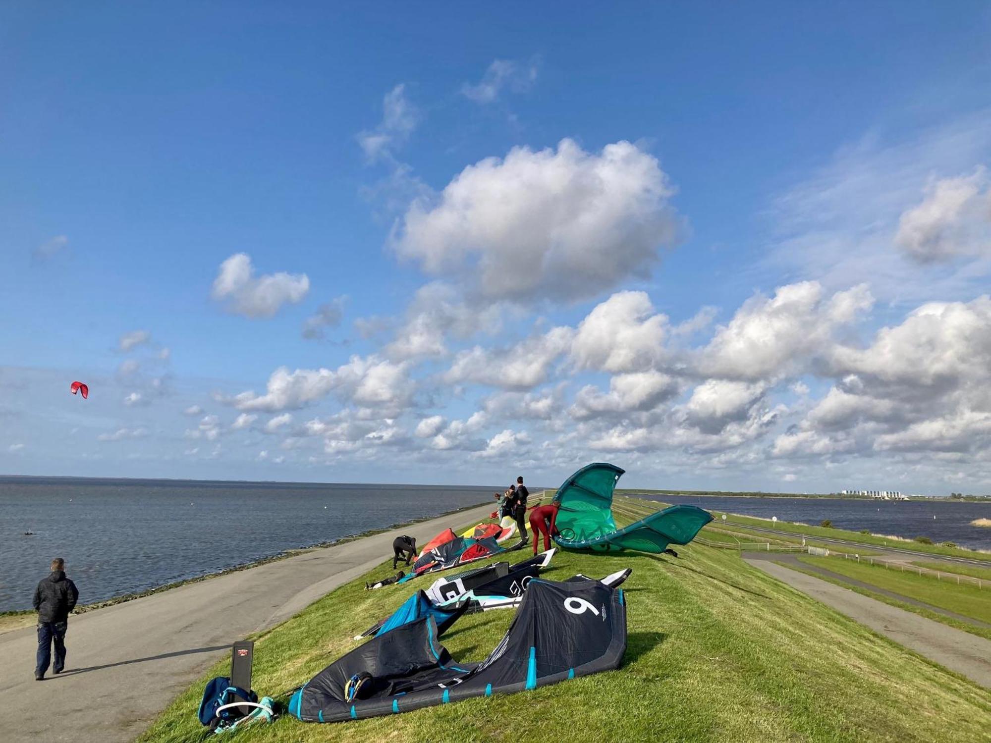 "Heleen" 6 Pers, Lauwersmeer Waterfront, Full Equipped And Modern Anjum Екстериор снимка